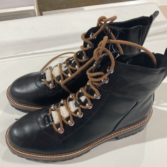 Leighton Hiking Boots - Picture 2 of 5